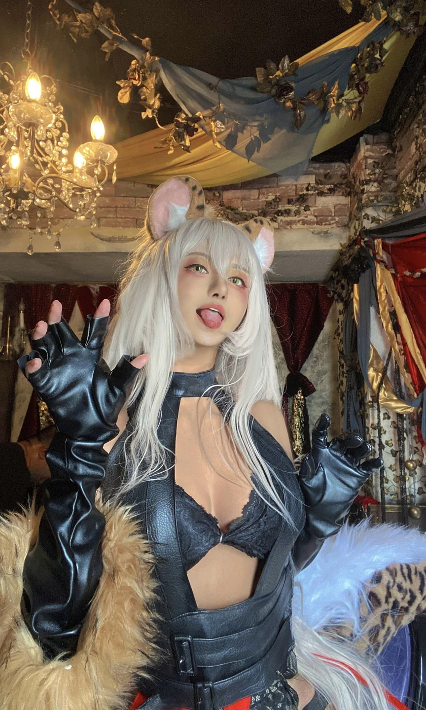 Shika小鹿鹿 - 莎拉自拍集 [30P-98MB] tg@simisebaisi 【丝足阁】008.webp